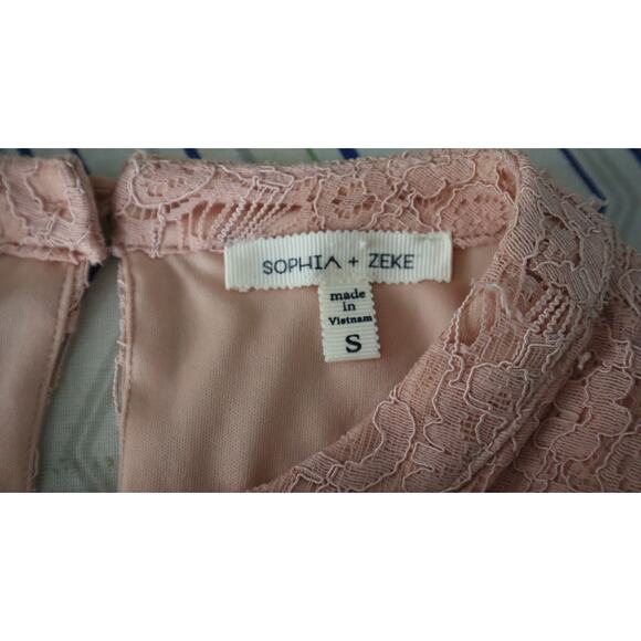 Peach Lace Dress Short Sleeve Scalloped Keyhole Cocktail Special Occasion Small - Picture 6 of 8